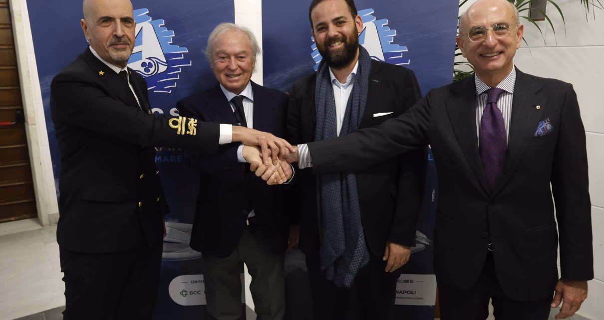 da sx. Ammiraglio G. Aulicino Pres. Afina G. Amato Pres. MdO R. Minopoli Pres. BCC Napoli A. Manzo