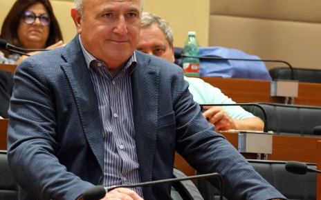 Incendio Sannazaro, Palmieri (Riformisti e Democratici): "Solidarietà, ora massima sinergia istituzionale per la ricostruzione" 5 domenico palmieri 1