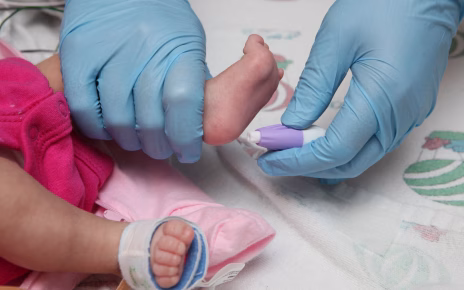 lo screening neonatale un metodo efficace per preservare la salute del tuo bambino