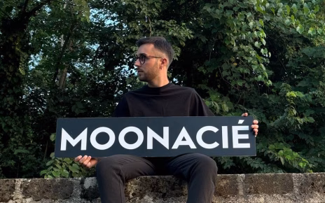 monceeee