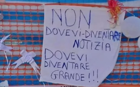striscione per Domenico