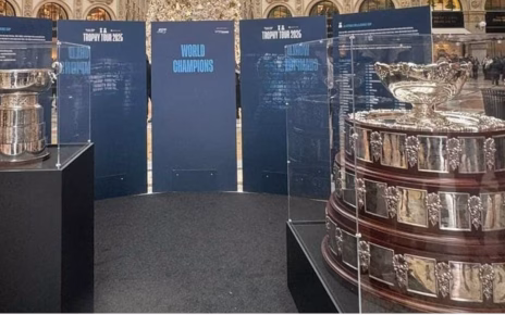 Napoli, il Trophy Tour 2026 della coppa Davis e della Billie Jean King Cup fa tappa al Palazzo Reale 4 trofeimod