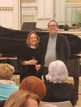 Carrara: la cardiologa, musicista e scrittrice Maria Primerano tra successi e grande emozione al ‘’Teatro degli Animosi’’ 4 3031c8c3 ae40 4931 904f d266427fb1dc