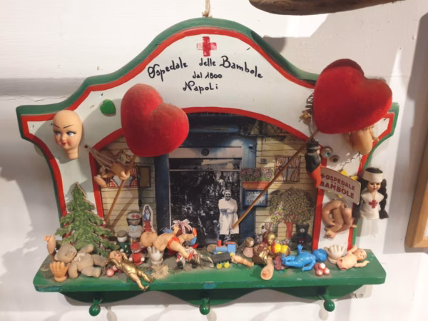 Da Santa Caterina all’Ospedale delle Bambole: una giornata tra arte e memoria nel cuore di Napoli 10 86dbb32f 418a 4d4c af09 96bcf86fee26