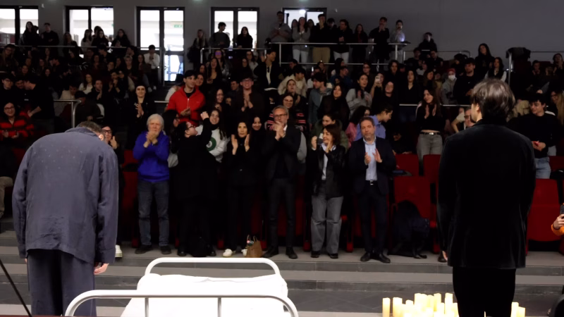 Napoli, alla Facoltà di Medicina della Federico II lo spettacolo "As It Was" per sensibilizzare gli studenti sulle infezioni ospedaliere 3 Fulop Policlinico 5