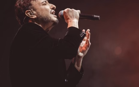 "Napoli si dona", al via la nuova campagna del Cardarelli per sensibilizzare la città sull'importanza della donazione sangue 4 Gigi Finizio 2021