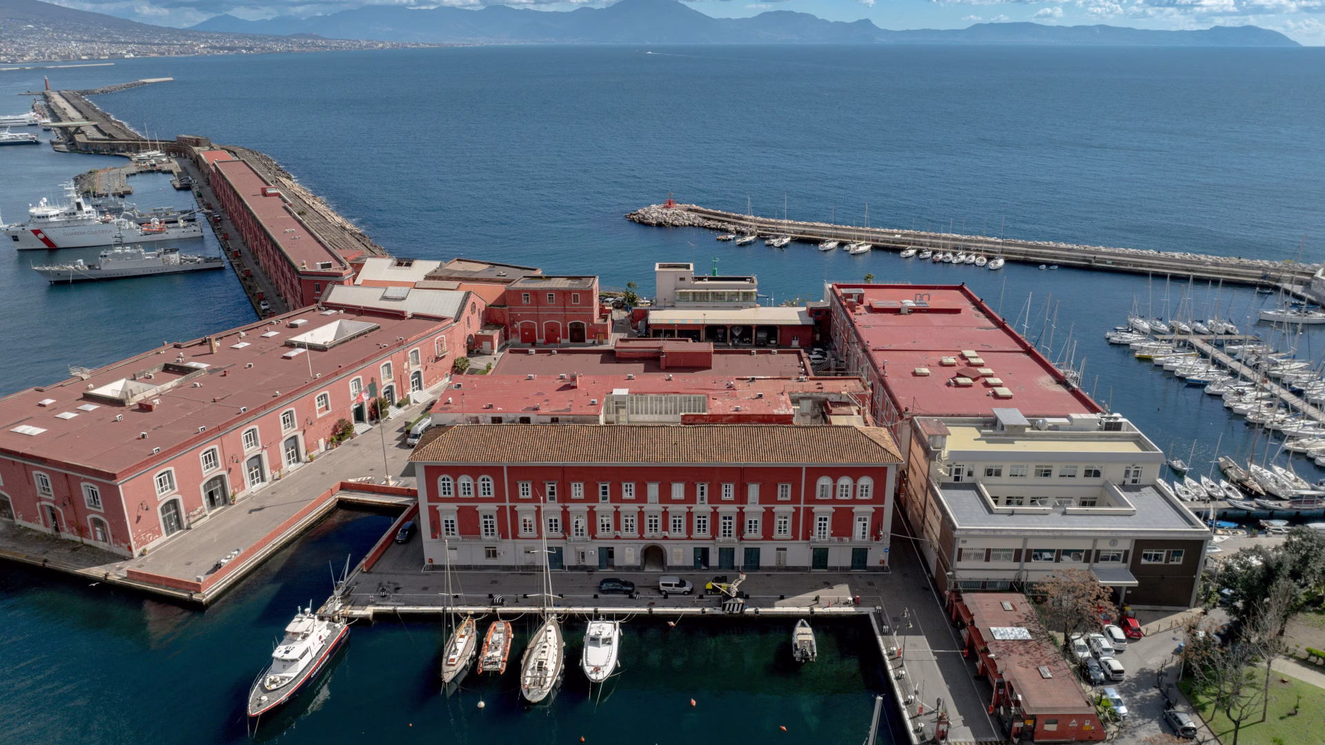 La base della Marina Militare di Napoli 1