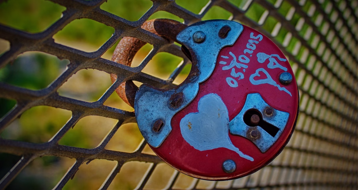 carola68 love lock 5038877 1920