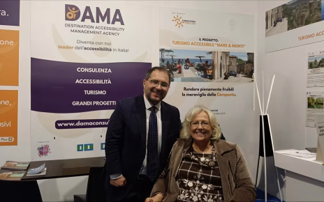 Napoli, Cosy For You alla BMT presenta il progetto Mare e Monti 3 da sx. V.Maraio ass. Turismo Regione Campania con I.Esposito pres. Cosy for You