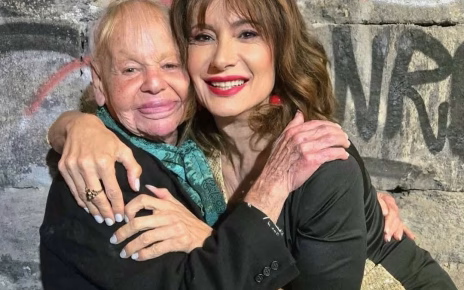 La Tarantina compie 90 anni: l’ultimo femminiello simbolo di Napoli 3 latarantina