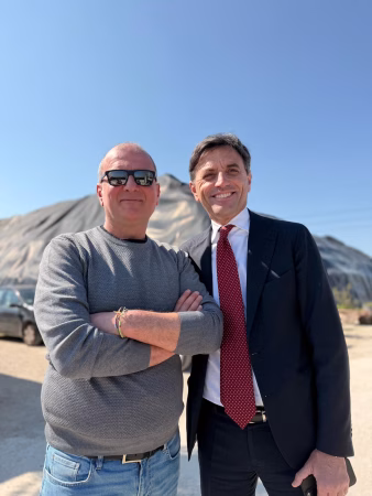 Giugliano, sopralluogo al campo nomadi. Buonajuto: "Governo proponga soluzioni serie, il territorio è pronto e chiede sicurezza e dignità per tutti" 3 sopralluogo giugliano 1