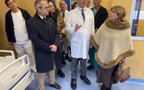 Nuova Cardiologia, umanizzazione e sala operatoria al piano in Ginecologia attiva H24 e una seconda Tac: l’Ospedale di Frattamaggiore cambia passo 3 visita dg vanni ospedale fratta cardiologia 2