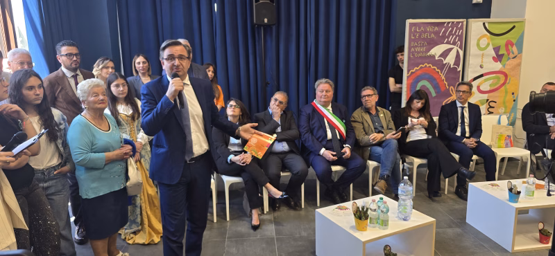 Torre Annunziata, inaugurata l'Officina delle Esperienze - DesTEENazione: uno spazio multifunzionale nel cuore del parco Penniniello 4 20260427 113742