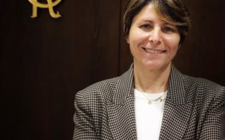 Campania, Vignati (M5S): "Depositata proposta di legge per innovare turismo e mobilità 4 Consigliera regionale Elena Vignati