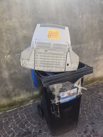 Torre Annunziata, differenziata: aumentano i controlli sul conferimento del multimateriale. Due sanzioni 4 WhatsApp Image 2026 04 09 at 15.03.45 1