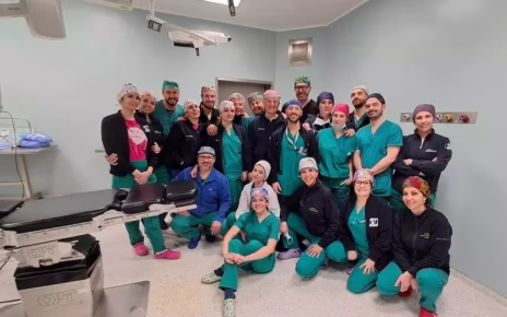 Tumore al seno, all’Ospedale del Mare la mastectomia endoscopica che preserva il capezzolo: prima applicazione in Campania 4 df6014d38789159afe4439cbb75140b9