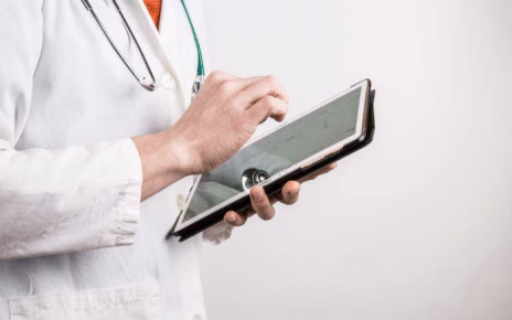 Fascicolo sanitario elettronico, Magi (Omceo Roma): "L'Ordine organizzerà corsi formazione per i medici" 5 fhCZcwAa0MsZ