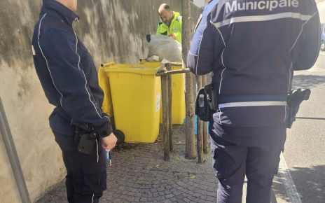 Torre Annunziata, differenziata: aumentano i controlli sul conferimento del multimateriale. Due sanzioni 11 munnezzatorre