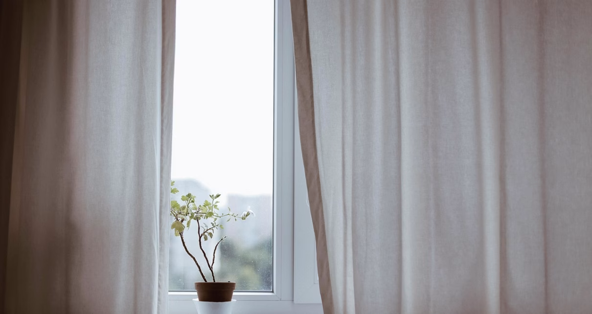pexels curtains 1854110 1280