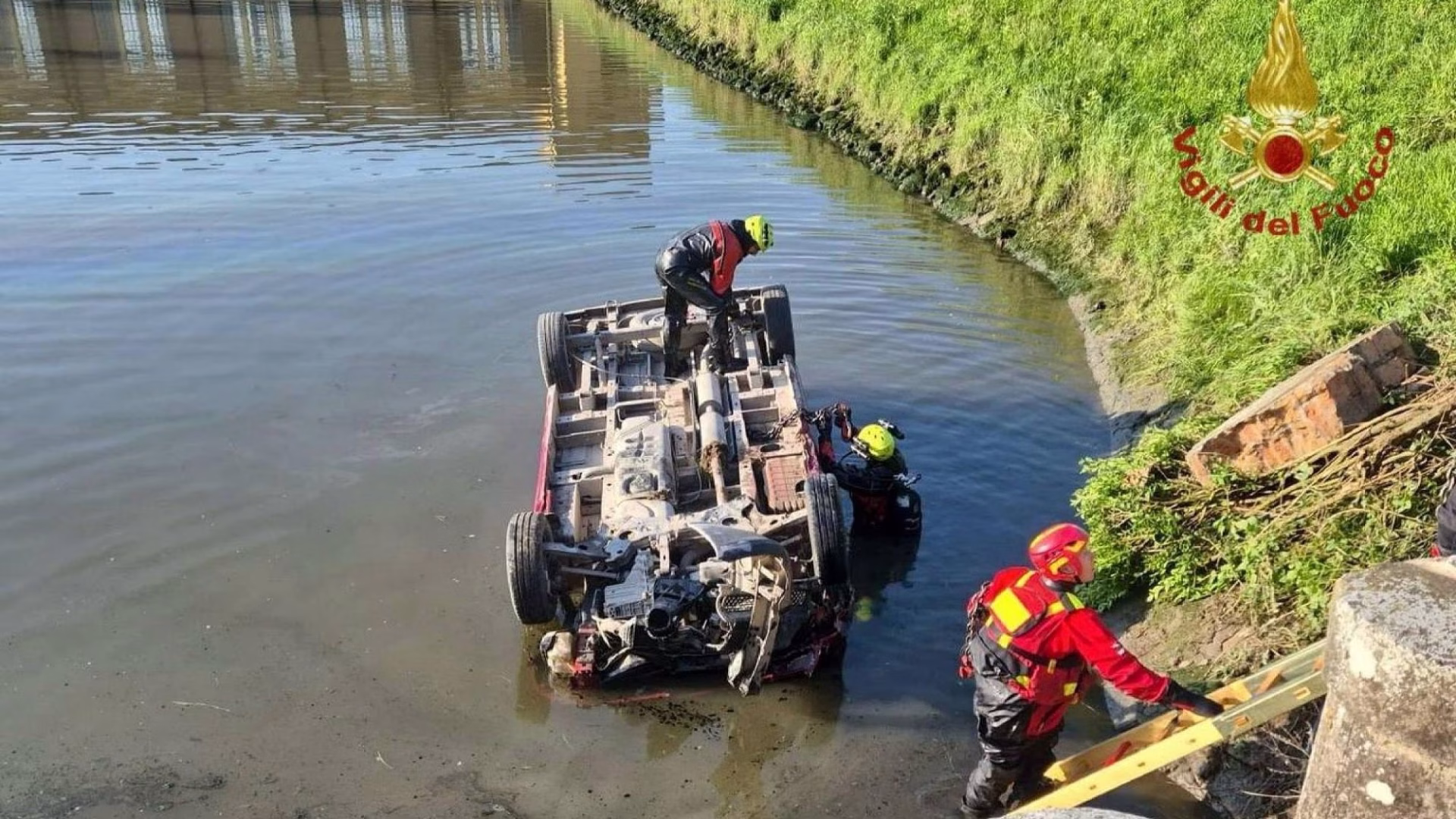 1778311049129 Incidente Chioggia Venezia minivan lavoratori tre morti maggio