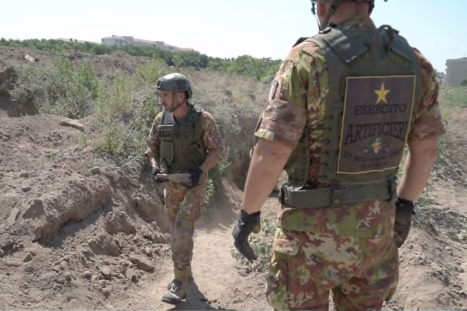 Lusciano, conclusa imponente bonifica: gli artificieri dell’Esercito neutralizzano 4.483 ordigni risalenti alla Seconda Guerra Mondiale 3 47ba03be 1256 4217 a3ef 546ad2b59696