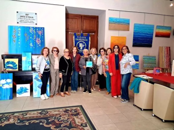 Palma Campania, l’azzurro della speranza: il viaggio artistico di Giusy Nunziata 17 5ade1dd8 5a0d 4a75 b744 bde19b417da2