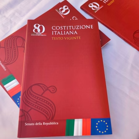 Marigliano consegna la Costituzione ai 18enni: “Un patto di cittadinanza attiva” 4 6206770c 23da 4c4c 9f34 82a4df725486