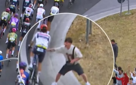 Giro d’Italia, follia durante la tappa campana: ragazzo tenta di far cadere i ciclisti tra San Vitaliano e Marigliano 7 671239354 18590808616046331 4796406247609388172 n