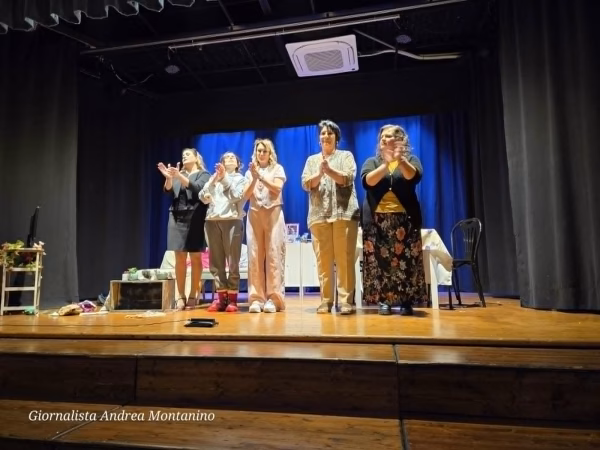 Palma Campania, un finale da record per la stagione teatrale: il trionfo della cultura e dei grandi numeri 3 9b3f8540 40d9 4dc8 b7f0 c94067c2381d