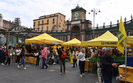 Villaggio Coldiretti e Casartigiani del Made in Italy, un successo a Napoli: turisti e cittadini in festa 3 Made in Italy a Piazza Dante