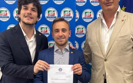 Pollena Trocchia, Roberto Sorrentino nominato segretario di Forza Italia Giovani 4 Nomina Roberto Sorrentinomod