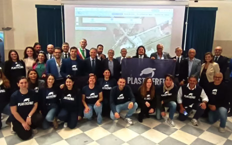Bacoli capitale della sostenibilità: i Comuni Plastic Free fanno rete contro l’inquinamento 4 comuniplasric
