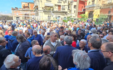 Torre Annunziata, 1.000 persone alla conferenza stampa di Cuccurullo: "“Mi sono dimesso non per la Commissione d’Accesso, ma perché Torre Annunziata non può essere umiliata” 3 foto 21