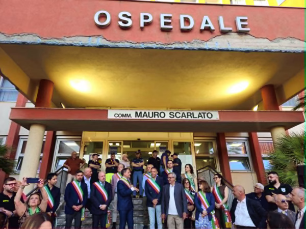 Scafati, marcia per l'Ospedale. Sindaco Aliberti: "Eravamo circa 2.500 alla marcia per il Mauro Scarlato" 4 26cd8fe3 ec7f 4103 9093 16c022f46218