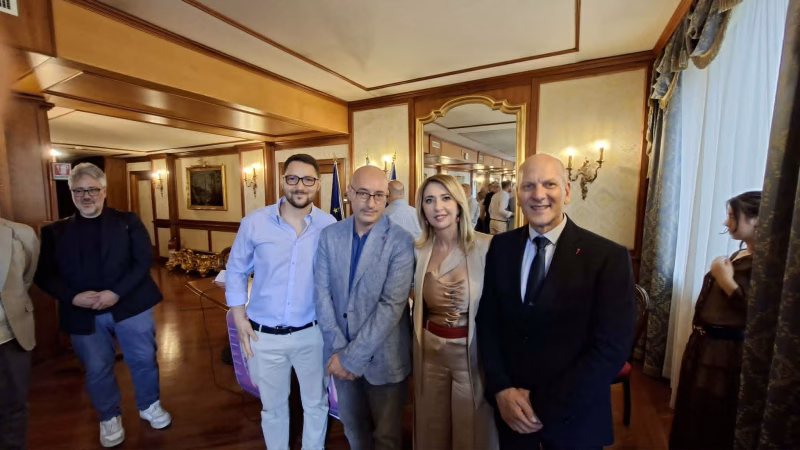 L'oceano che ci abita, Floriana Nappi e il viaggio poetico nelle profondità dell'anima 14 557005a2 381b 4898 8c48 a2468593c652