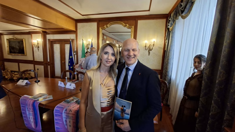 L'oceano che ci abita, Floriana Nappi e il viaggio poetico nelle profondità dell'anima 13 78c94571 aaaa 49d4 8d11 f06ded603724