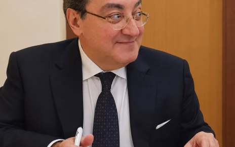 Campania, Budget specialistica. Lamberti (Federlab) scrive a Fico: "Premi al merito cancellati, così si difendono solo le rendite" 4 Gennaro Lamberti