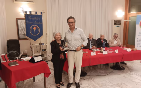 Premio a Gianluca Perasole