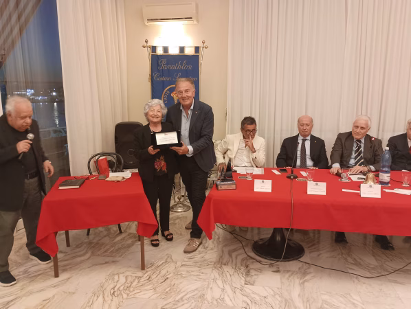 Premio alla consorte di Liberato Esposito