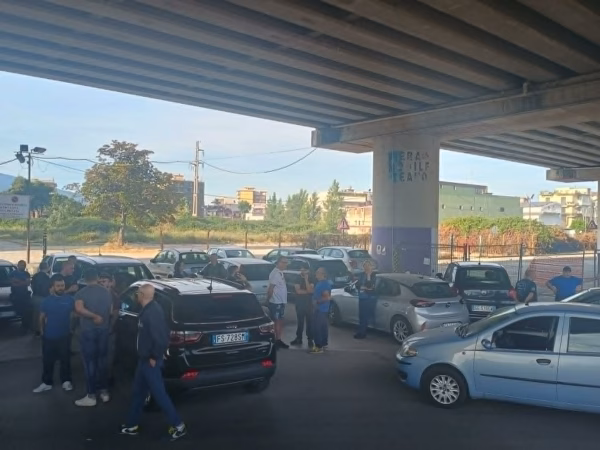 Pomigliano d'Arco, parcheggi negati ai lavoratori esterni: scatta la protesta davanti ad Avio 3 d7518d6a 34ef 4dda b301 4cdf2e9871e7 1