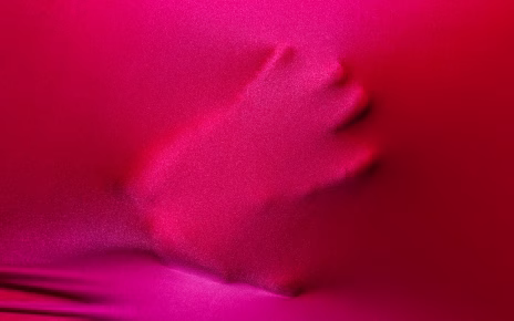 Il sesso rende davvero felici? Tra piacere momentaneo e vera felicità 6 desirel4