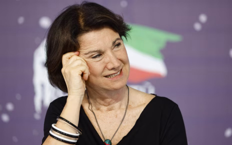 Oltre la politica, il rispetto: la solidarietà di Azzurro Donna Campania alla Ministra Roccella 5 eugenia roccella fenix scaled 1