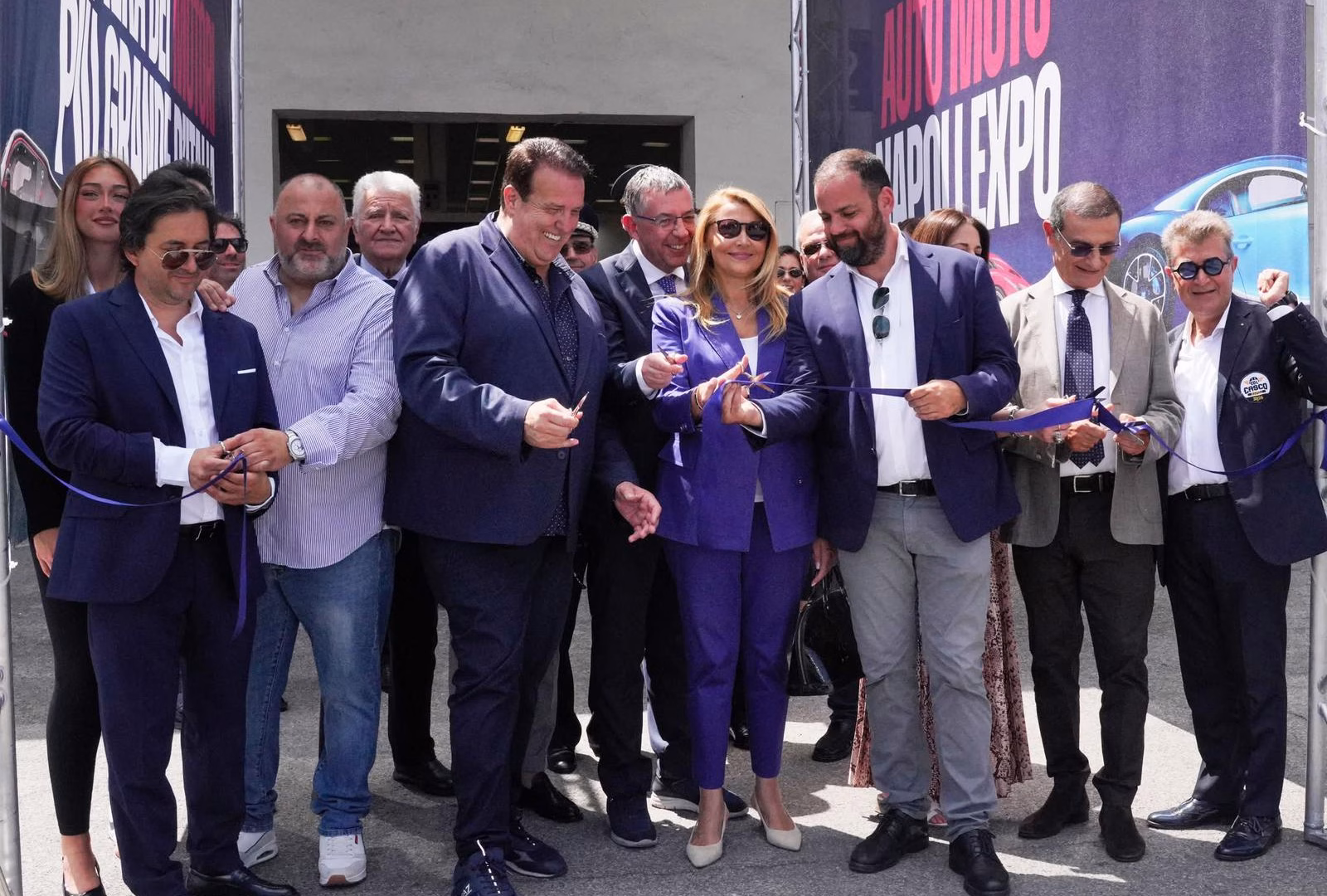 taglio nastro