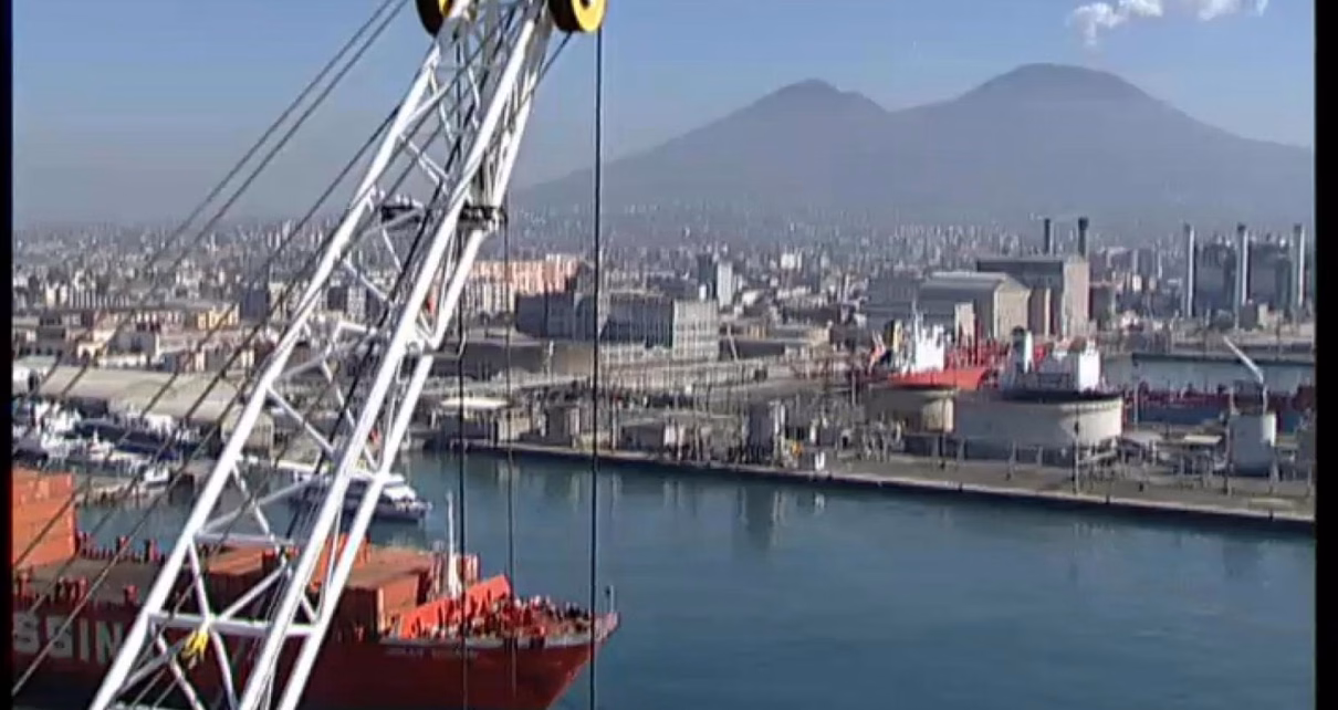 1763481409766 porto di Napoli