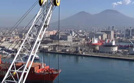 Campania, Sistema portuale campano. Saiello (M5S): "Difendere autonomia, investimenti e lavoro. Presentata mozione contro la centralizzazione" 3 1763481409766 porto di Napoli
