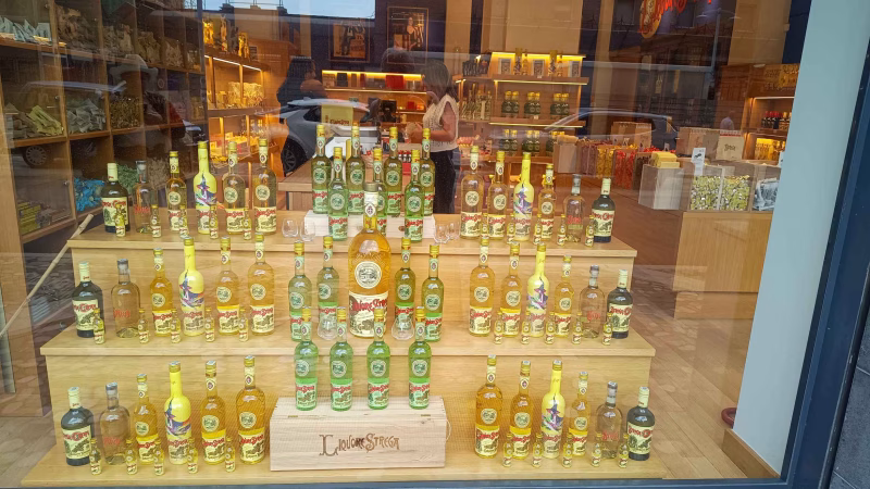 Liquore Strega Alberti