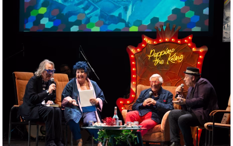 Napoli, il Trianon Viviani piange Peppino di Capri 3 Peppino di Capri al Trianon Viviani con Gigi Marzullo Marisa Laurito ed Enzo Gragnaniello 25 ottobre 2024 foto ERNESTO ALBANO