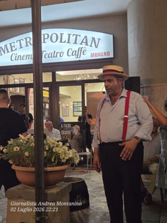 Sant'Anastasia, il trionfo della cultura al Metropolitan: la "Serata con Antonio Merone" conquista il pubblico 8 cabb99dc 4d91 4f97 8cbd b57f15ef8946