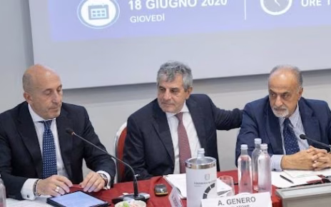Campania, veicoli fuori uso. Rastrelli (FdI): "Con il Regolamento norme immediatamente obbligatorie, servirà una governance integrata" 4 foto elv rastrelli gifuni moretto