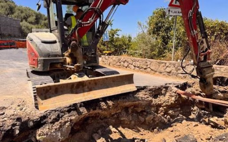 Massa Lubrense, strade come trincee dopo i lavori per la fibra. Borrelli (AVS) raccoglie la denuncia dei cittadini: "Subito ripristini a regola d'arte o stop alle ditte" 4 images 7